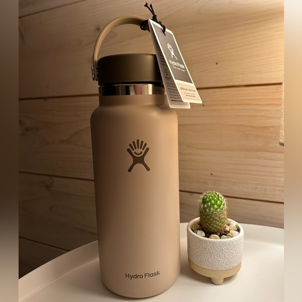 NWT Limited Edition Hydryoflask x Whole Foods Taproot 32 oz hydro flask